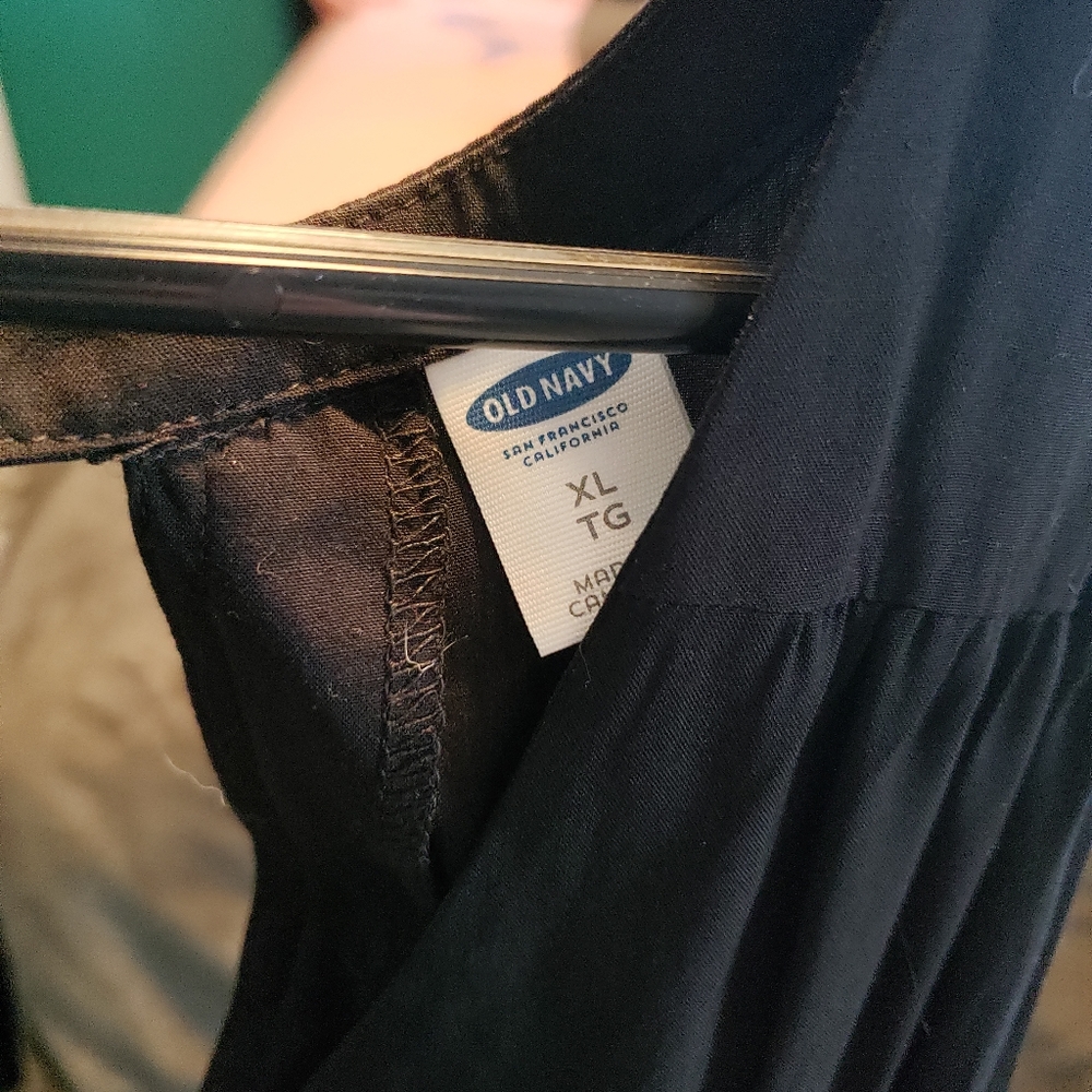 Old navy black dress - Picture 4 of 4